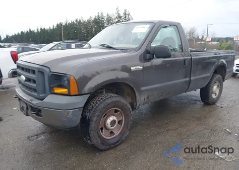 2006 Ford F-250 Xl/Xlt z USA, uszkodzony, nr VIN 1FTNF21506EC78905
